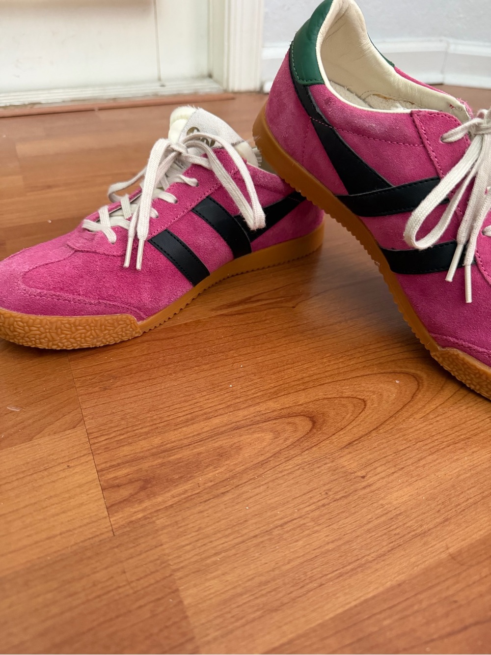 Gola Pink Suede Sneakers with Black Stripes and Green Heel - Picture 2 of 3